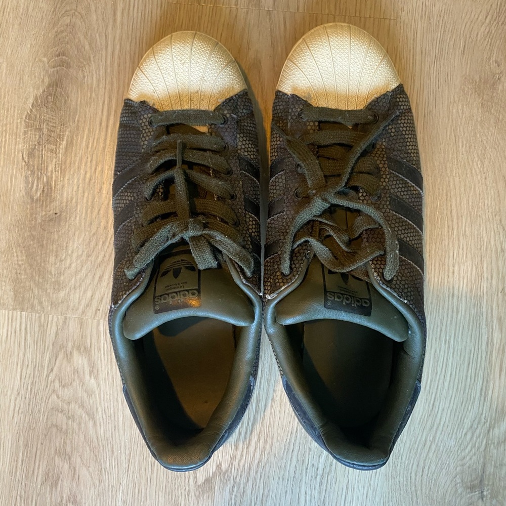 Adidas Superstar Sneakers